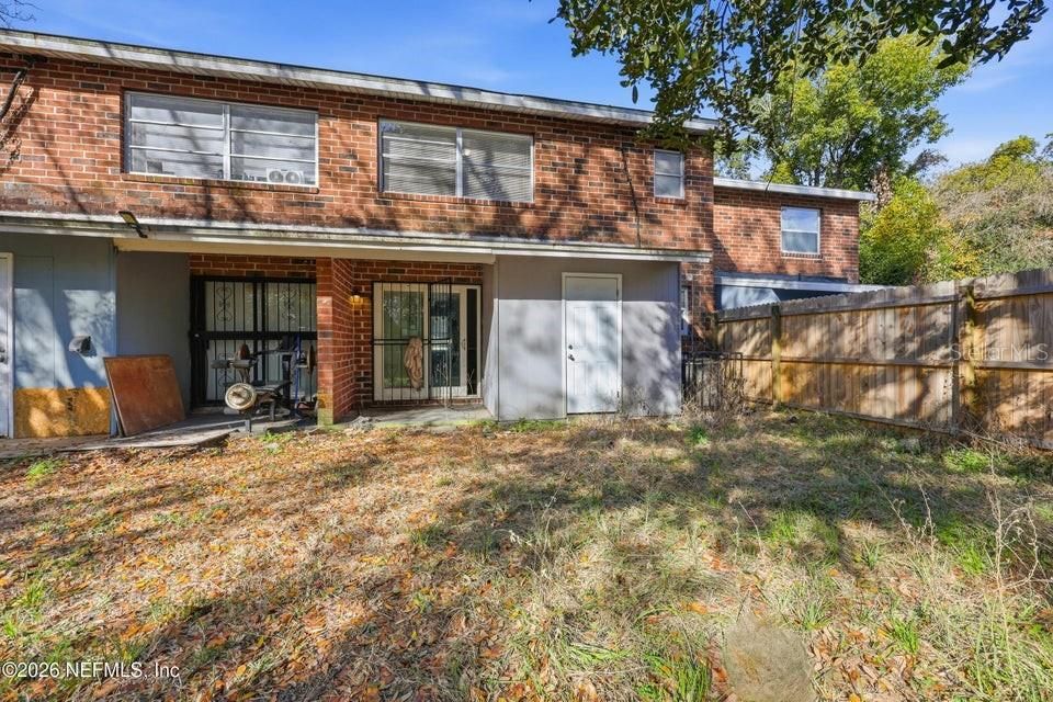 For Sale: $89,999 (3 beds, 1 baths, 1248 Square Feet)