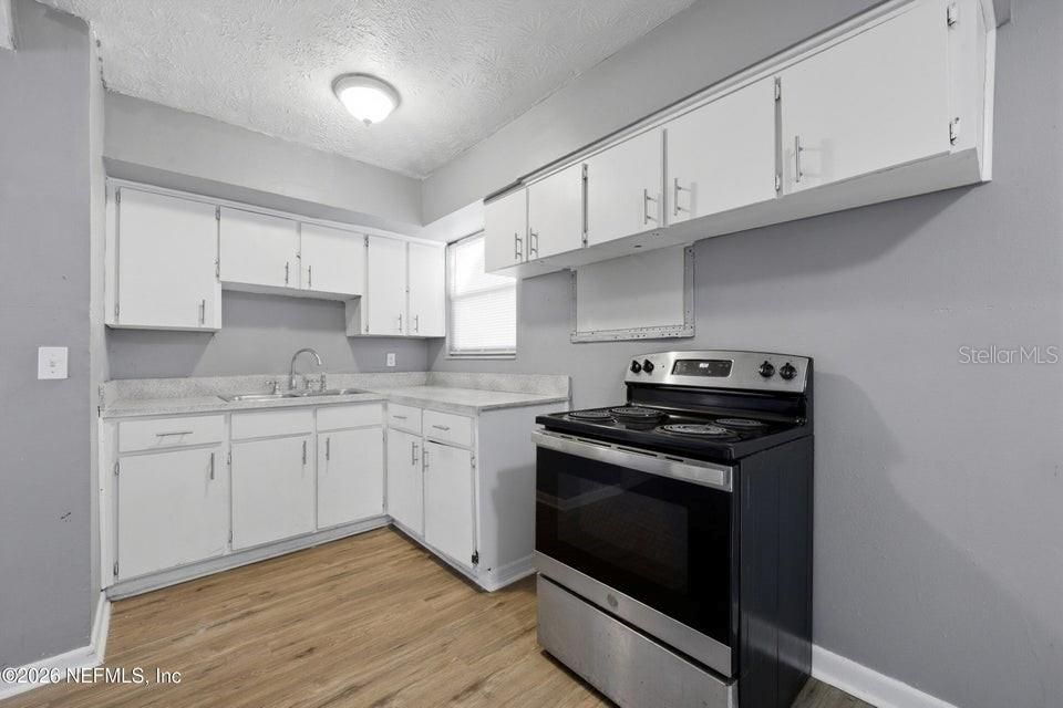 For Sale: $89,999 (3 beds, 1 baths, 1248 Square Feet)