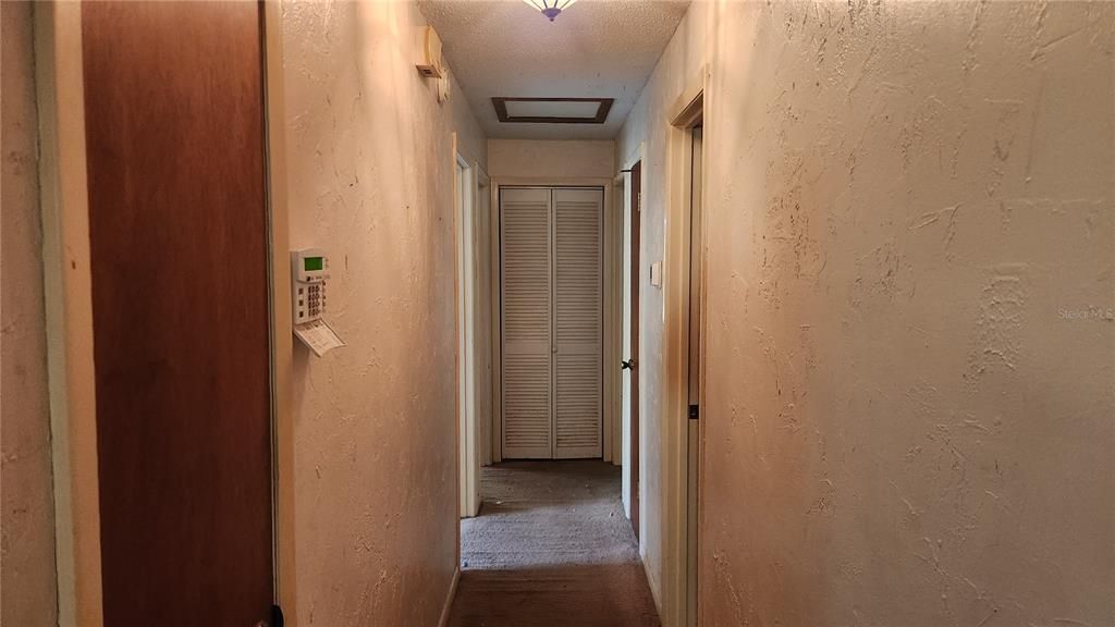 На продажу: $170,000 (3 спален, 2 ванн, 1352 Квадратных фут)