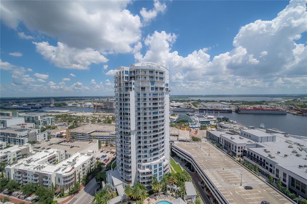 For Rent: $7,200 (3 beds, 3 baths, 2161 Square Feet)