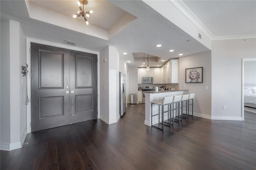 For Rent: $7,200 (3 beds, 3 baths, 2161 Square Feet)