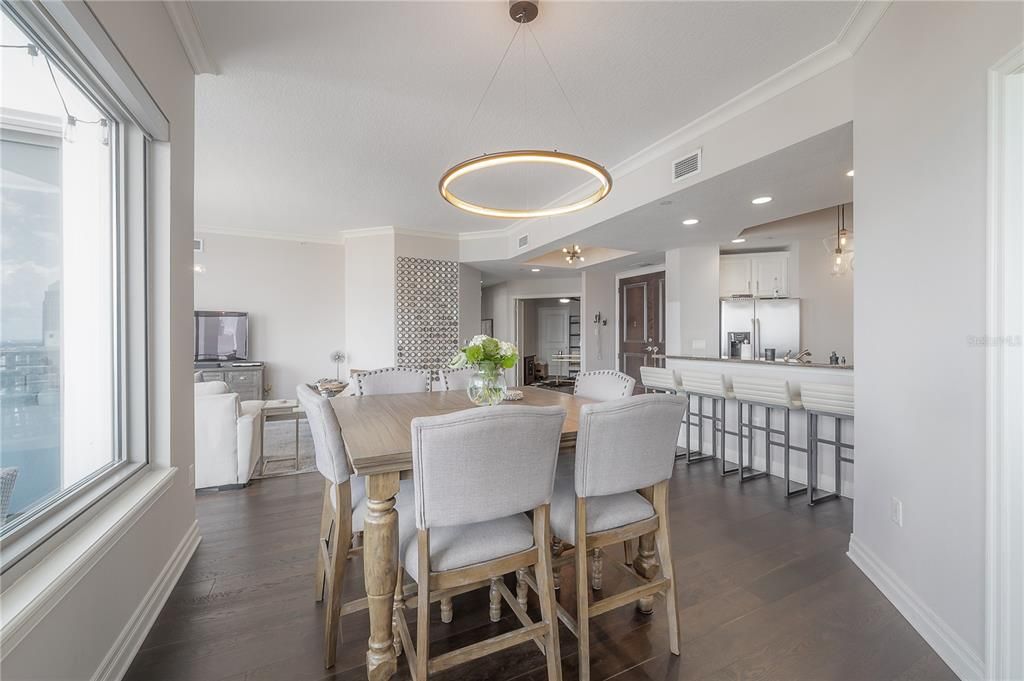 For Rent: $7,200 (3 beds, 3 baths, 2161 Square Feet)