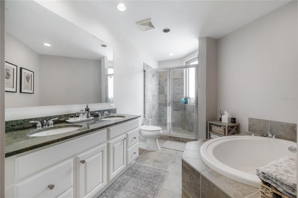 For Rent: $7,200 (3 beds, 3 baths, 2161 Square Feet)