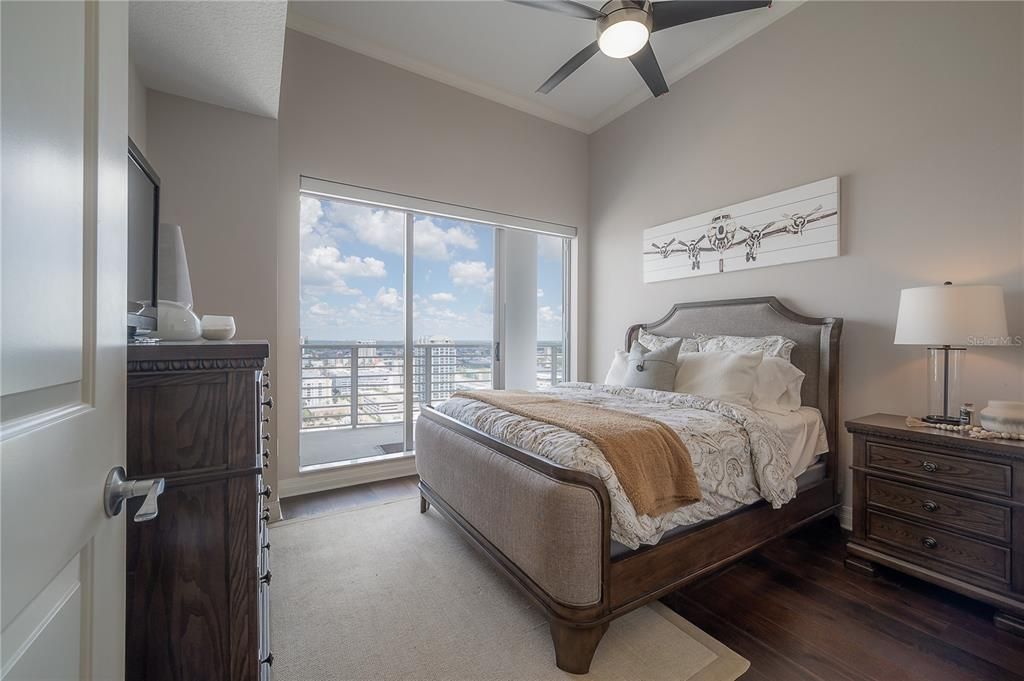 For Rent: $7,200 (3 beds, 3 baths, 2161 Square Feet)