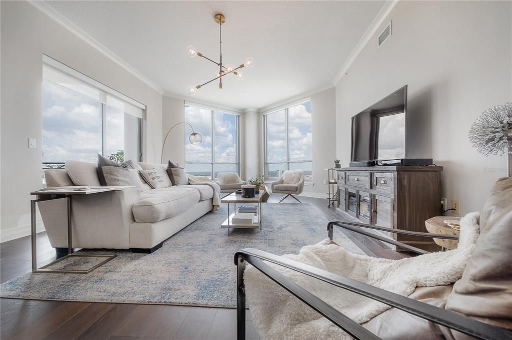 For Rent: $7,200 (3 beds, 3 baths, 2161 Square Feet)