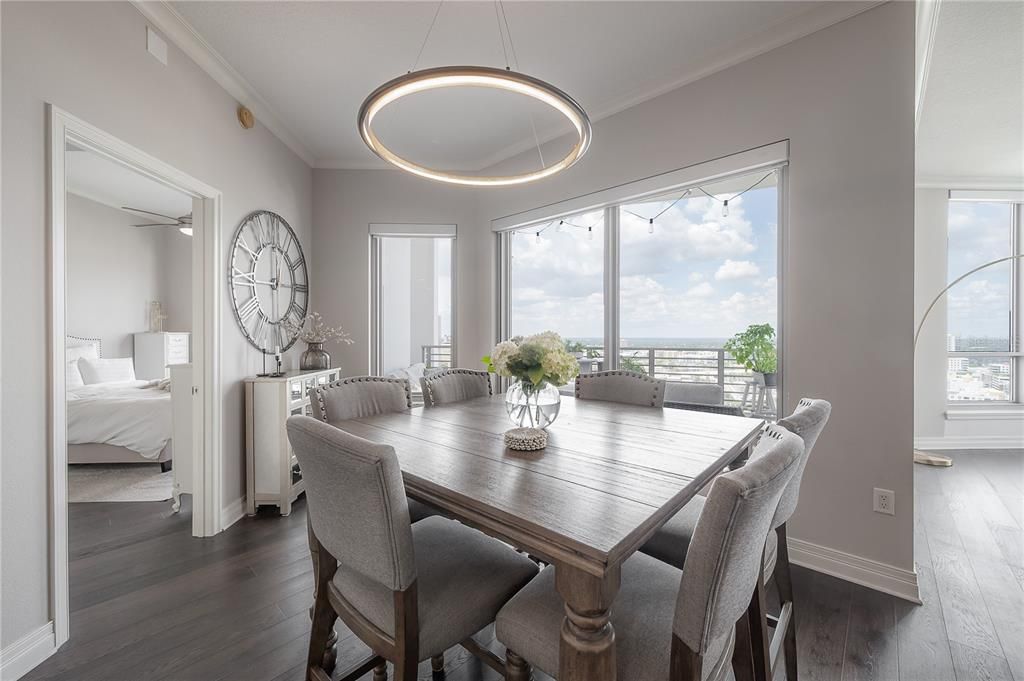For Rent: $7,200 (3 beds, 3 baths, 2161 Square Feet)