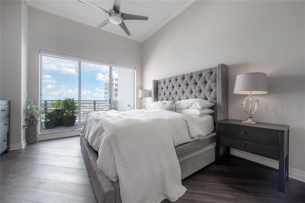 For Rent: $7,200 (3 beds, 3 baths, 2161 Square Feet)