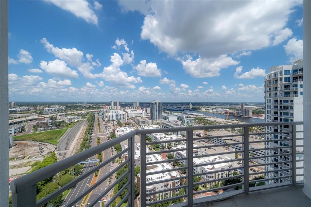 For Rent: $7,200 (3 beds, 3 baths, 2161 Square Feet)