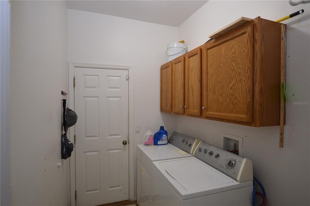 Activo con contrato: $309,000 (3 camas, 2 baños, 2294 Pies cuadrados)