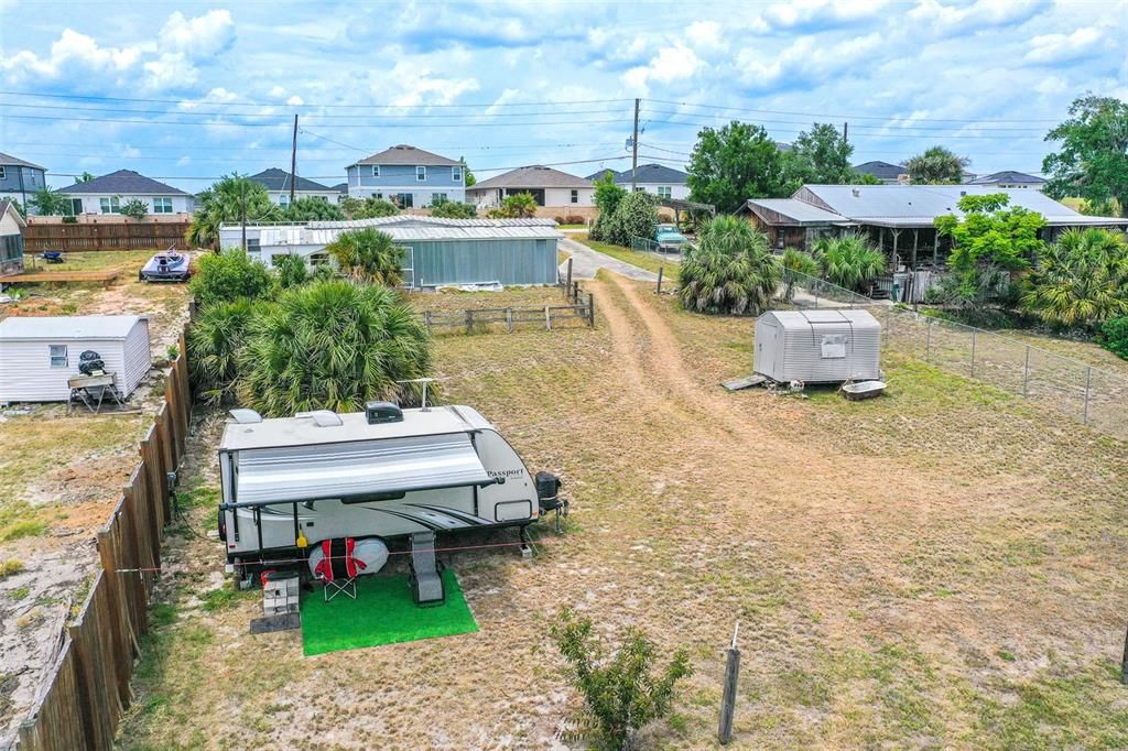For Sale: $129,990 (2 beds, 1 baths, 660 Square Feet)