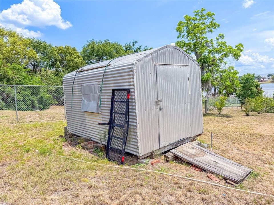 For Sale: $129,990 (2 beds, 1 baths, 660 Square Feet)