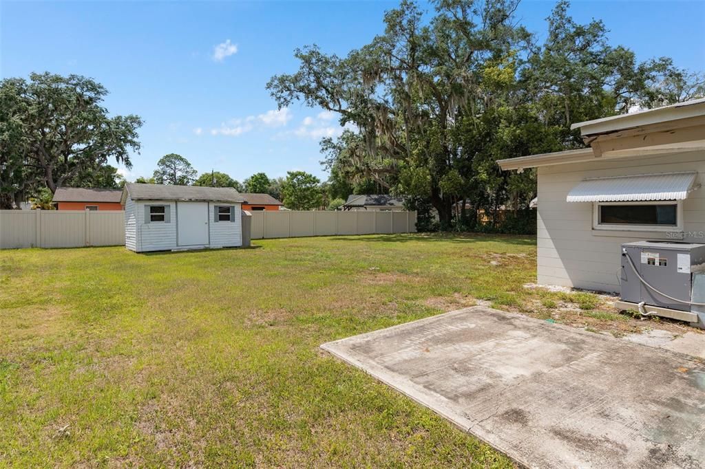Activo con contrato: $240,000 (3 camas, 1 baños, 1367 Pies cuadrados)