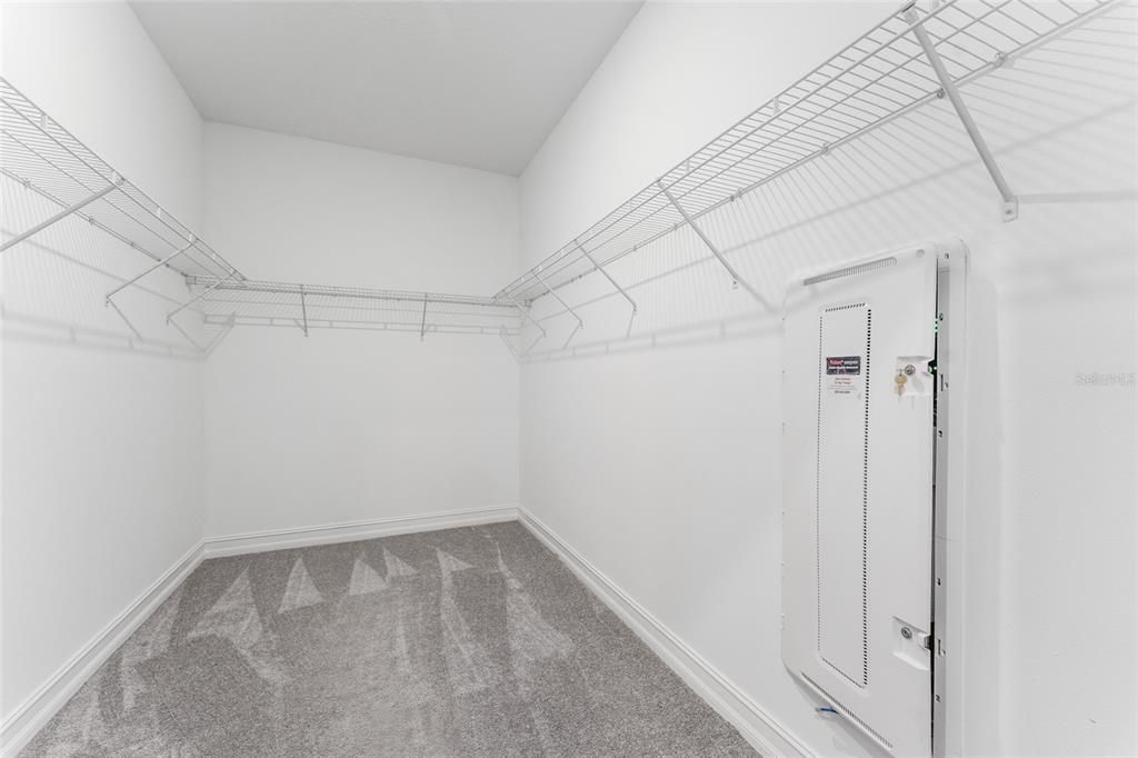 For Rent: $4,500 (4 beds, 2 baths, 2954 Square Feet)