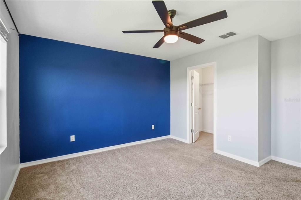 For Rent: $2,200 (3 beds, 2 baths, 1394 Square Feet)