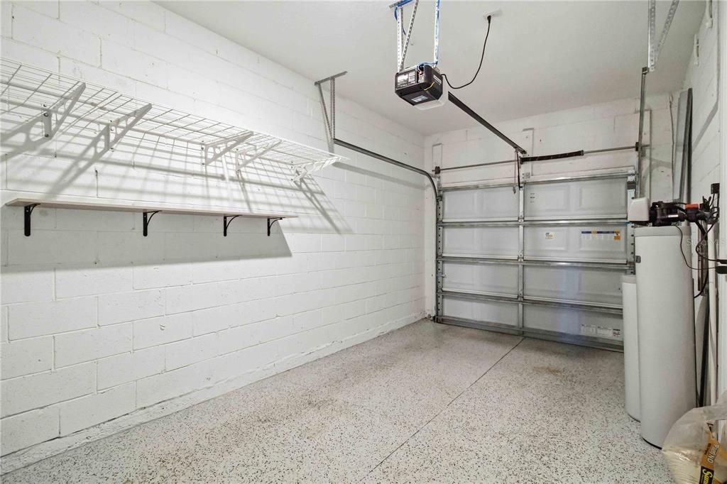 For Rent: $2,200 (3 beds, 2 baths, 1394 Square Feet)