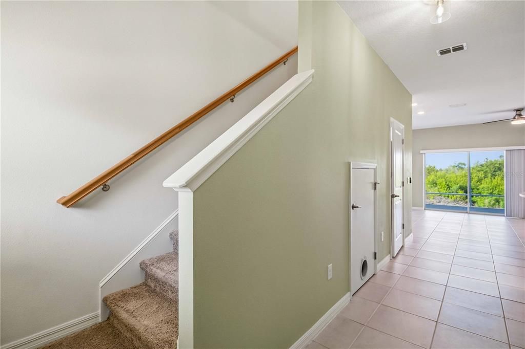For Rent: $2,200 (3 beds, 2 baths, 1394 Square Feet)