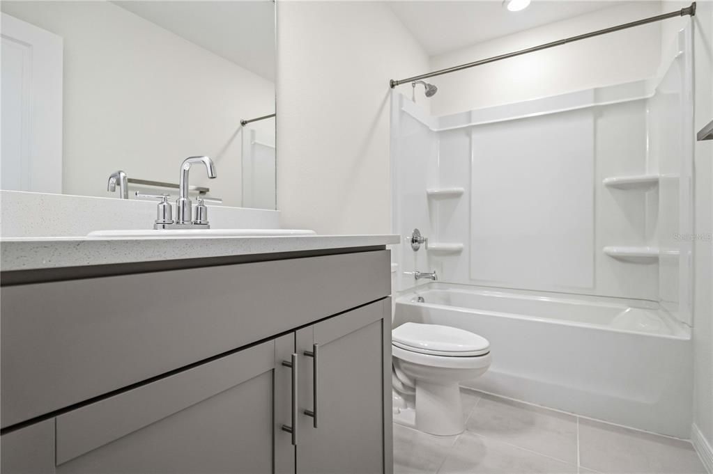 For Rent: $2,200 (3 beds, 2 baths, 1394 Square Feet)