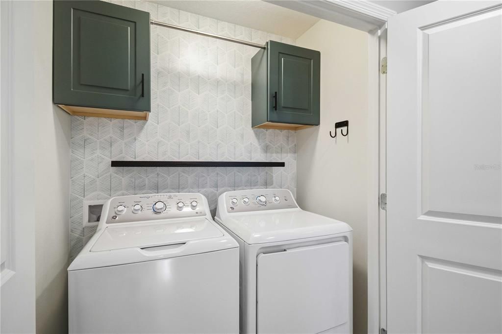 For Rent: $2,200 (3 beds, 2 baths, 1394 Square Feet)