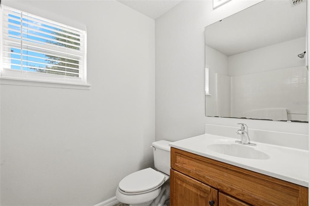 For Sale: $318,900 (4 beds, 2 baths, 2088 Square Feet)