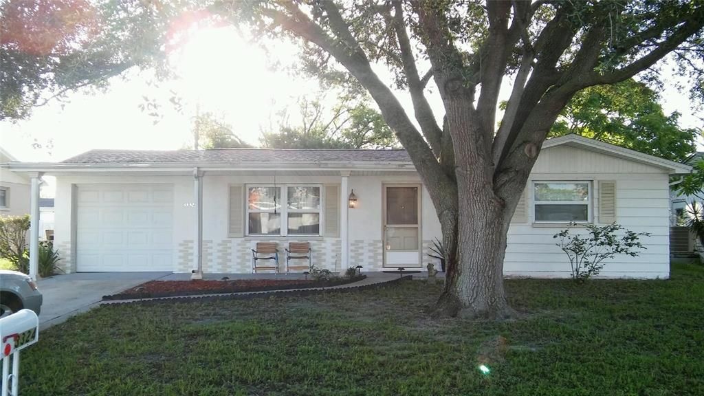 For Rent: $1,595 (3 beds, 2 baths, 1294 Square Feet)