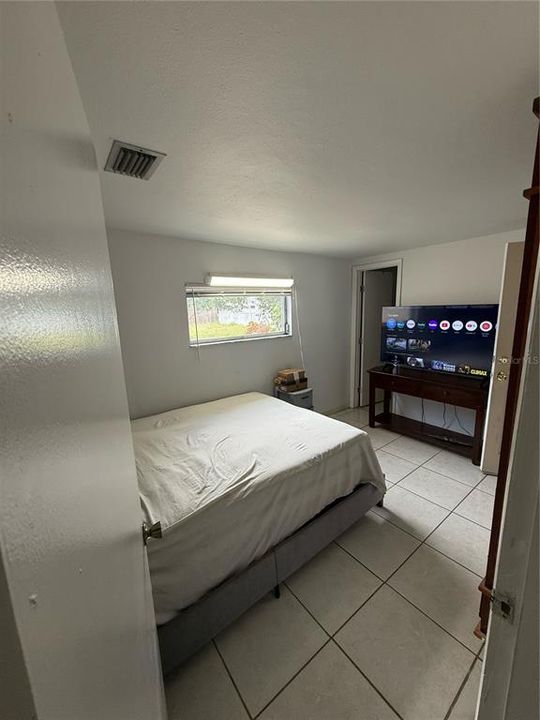 For Rent: $1,595 (3 beds, 2 baths, 1294 Square Feet)