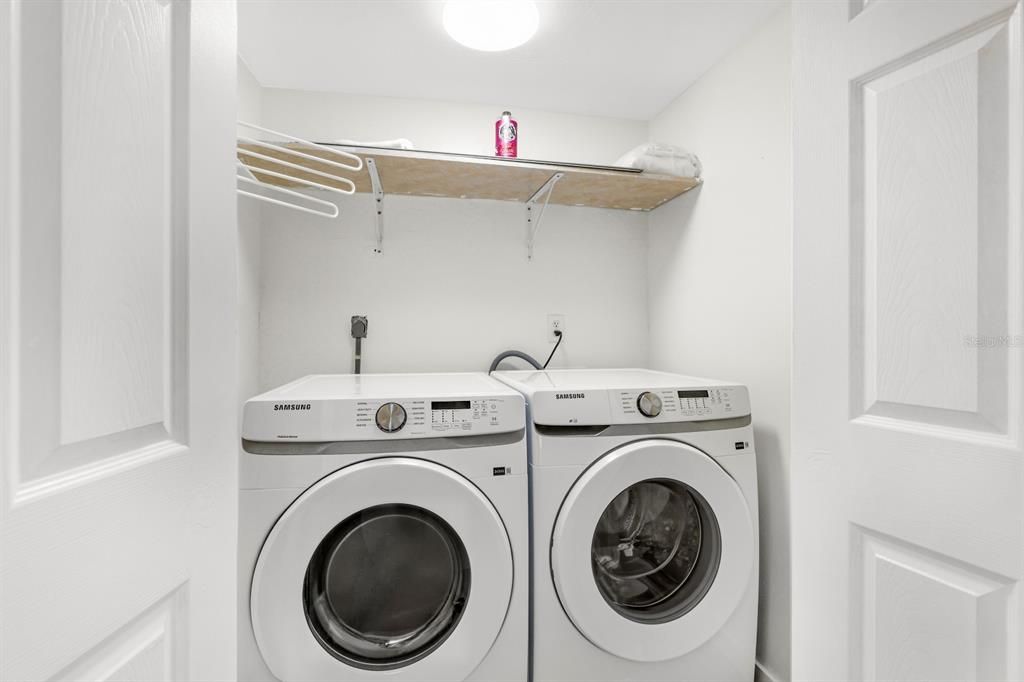 For Sale: $539,900 (2 beds, 2 baths, 1080 Square Feet)