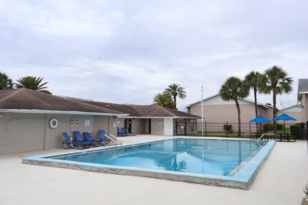 For Sale: $154,400 (2 beds, 1 baths, 793 Square Feet)