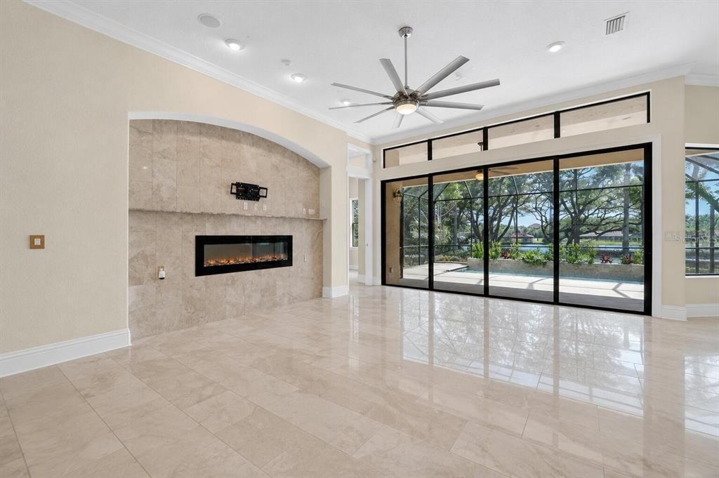 Activo con contrato: $1,499,000 (4 camas, 3 baños, 3188 Pies cuadrados)