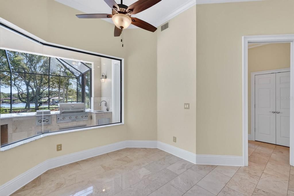 Activo con contrato: $1,499,000 (4 camas, 3 baños, 3188 Pies cuadrados)