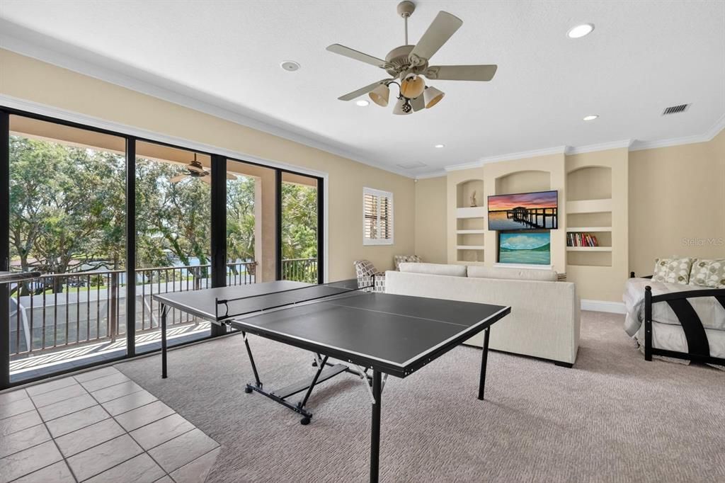 Activo con contrato: $1,499,000 (4 camas, 3 baños, 3188 Pies cuadrados)