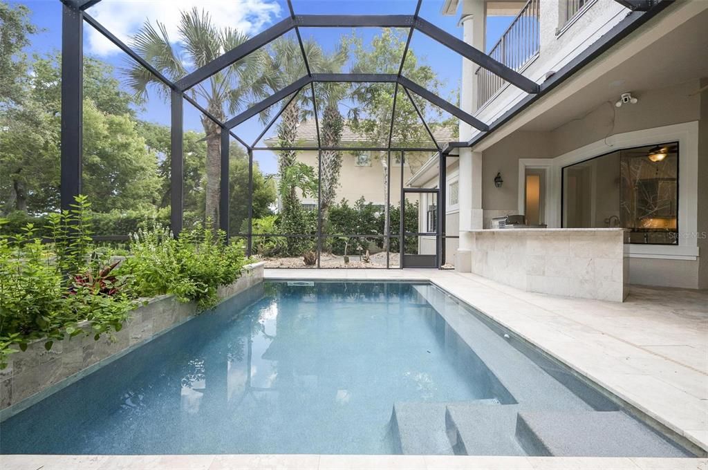 Activo con contrato: $1,499,000 (4 camas, 3 baños, 3188 Pies cuadrados)