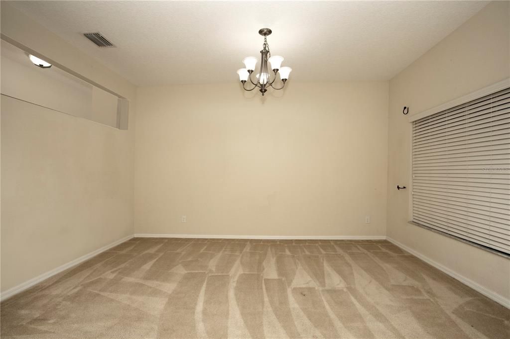 For Rent: $2,400 (3 beds, 2 baths, 2127 Square Feet)
