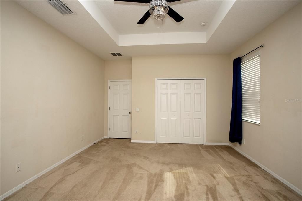 For Rent: $2,400 (3 beds, 2 baths, 2127 Square Feet)