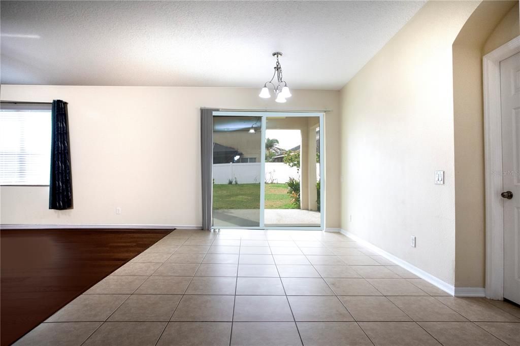 For Rent: $2,400 (3 beds, 2 baths, 2127 Square Feet)