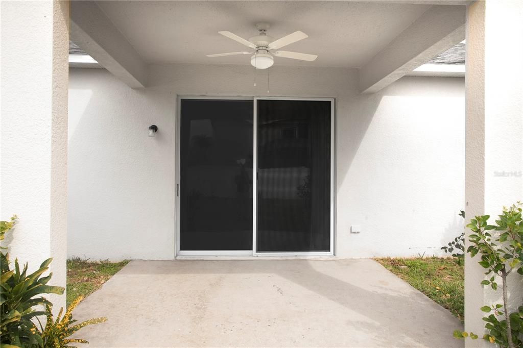 For Rent: $2,400 (3 beds, 2 baths, 2127 Square Feet)