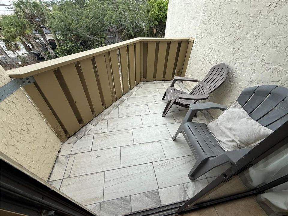 For Sale: $529,900 (2 beds, 2 baths, 1332 Square Feet)