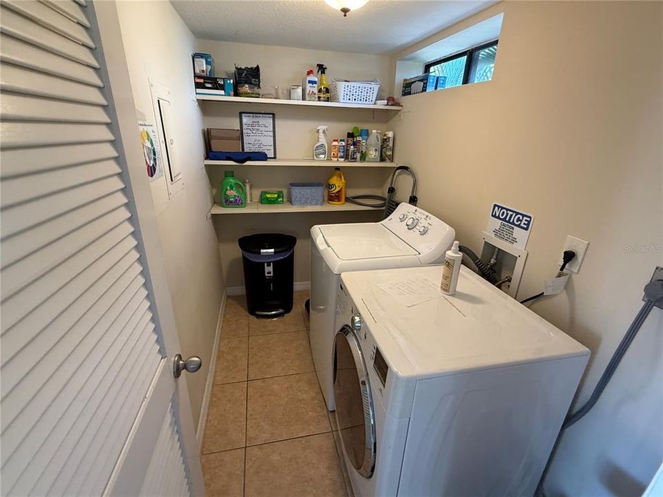 For Sale: $529,900 (2 beds, 2 baths, 1332 Square Feet)