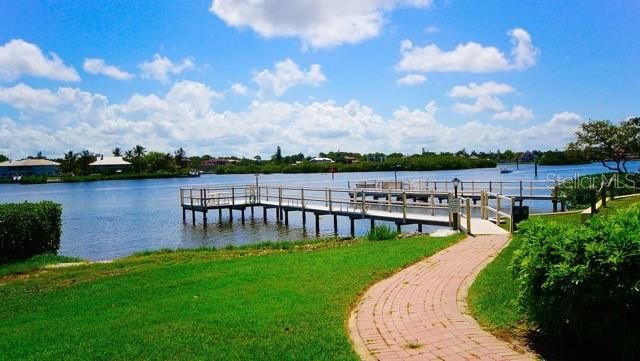 For Sale: $529,900 (2 beds, 2 baths, 1332 Square Feet)