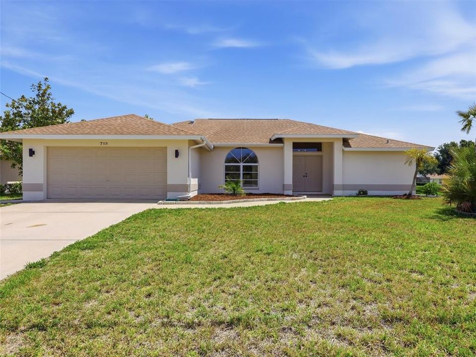 Active With Contract: $350,000 (3 beds, 2 baths, 1685 Square Feet)