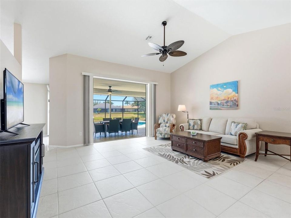 Active With Contract: $350,000 (3 beds, 2 baths, 1685 Square Feet)