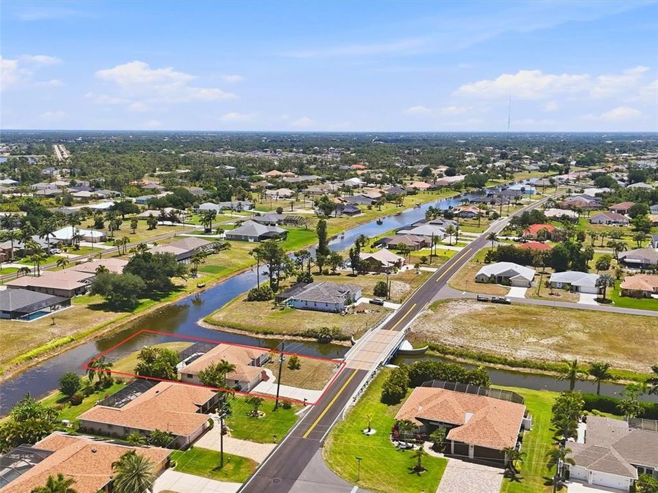 Active With Contract: $350,000 (3 beds, 2 baths, 1685 Square Feet)