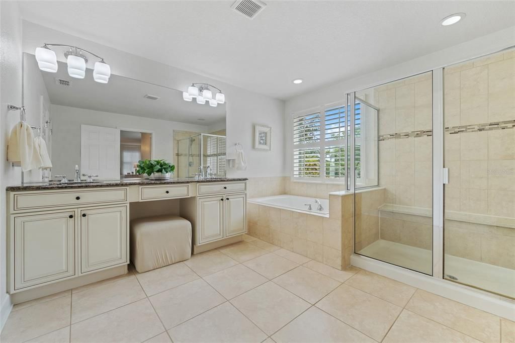 Active With Contract: $820,000 (4 beds, 3 baths, 3611 Square Feet)