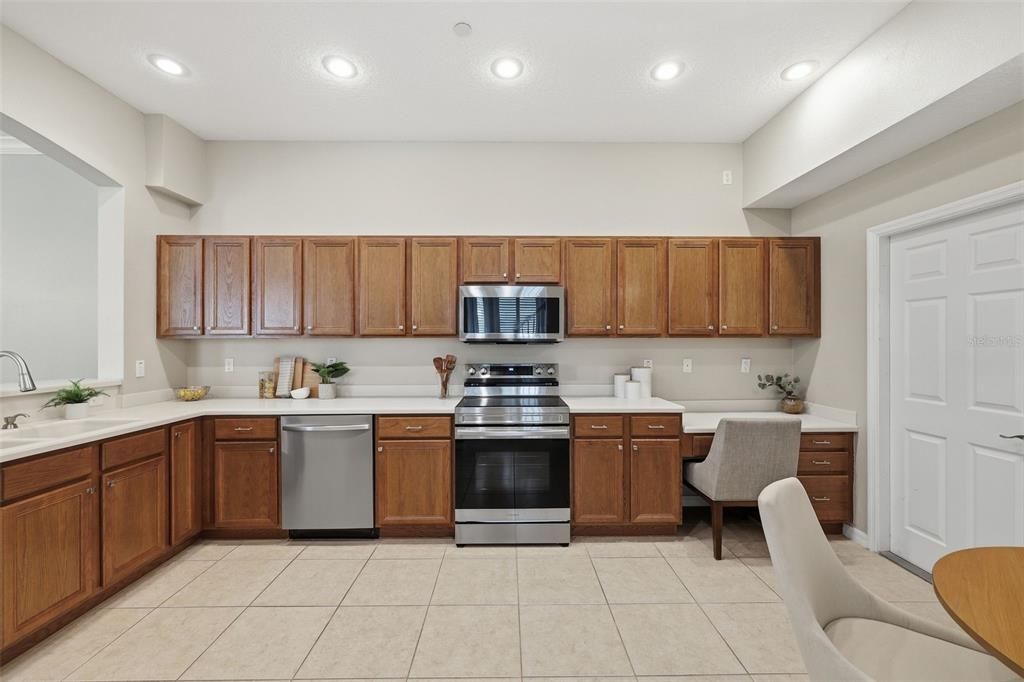 En Venta: $390,000 (4 camas, 3 baños, 2154 Pies cuadrados)