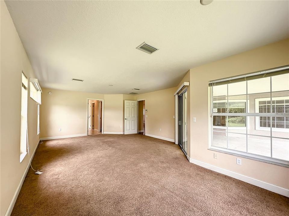 For Rent: $2,650 (4 beds, 3 baths, 2900 Square Feet)