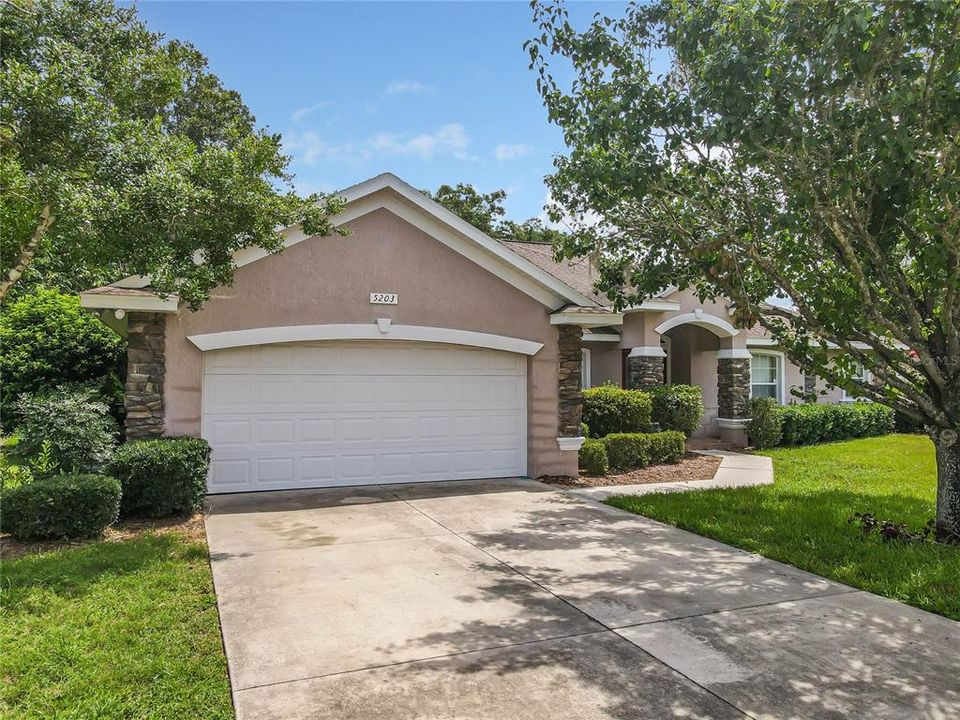 For Rent: $2,650 (4 beds, 3 baths, 2900 Square Feet)