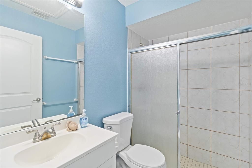 For Rent: $1,699 (6 beds, 6 baths, 2304 Square Feet)