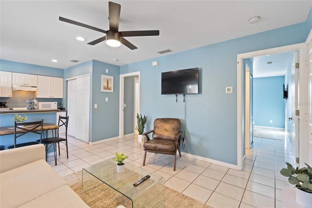 For Rent: $1,699 (6 beds, 6 baths, 2304 Square Feet)