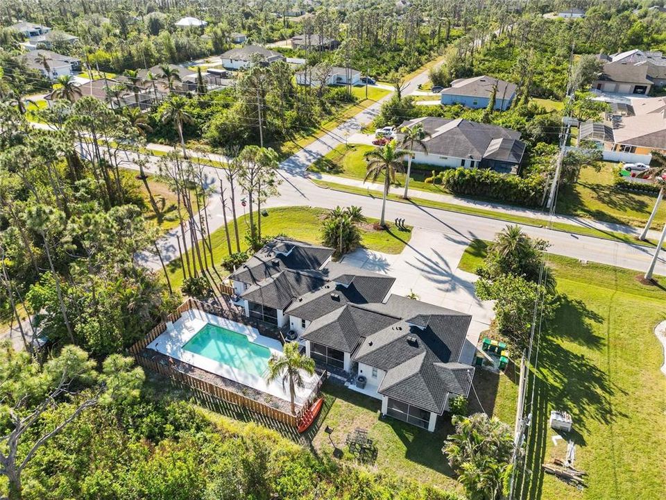 For Rent: $1,699 (6 beds, 6 baths, 2304 Square Feet)