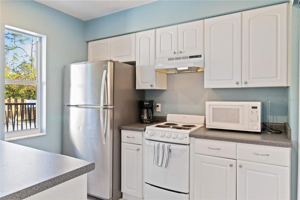 For Rent: $1,699 (6 beds, 6 baths, 2304 Square Feet)