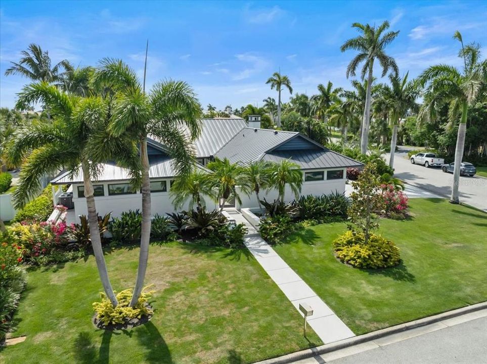 На продажу: $3,095,000 (3 спален, 3 ванн, 2923 Квадратных фут)